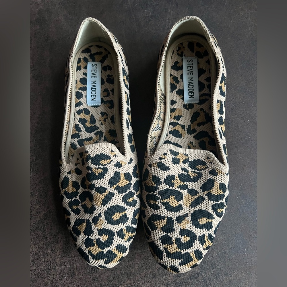 Steve Madden leopard Print Flats womens 7
